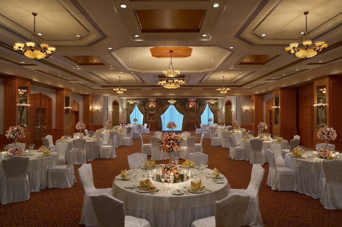 Knight Castle Hotel Dubái Exterior foto The Royal Ballroom